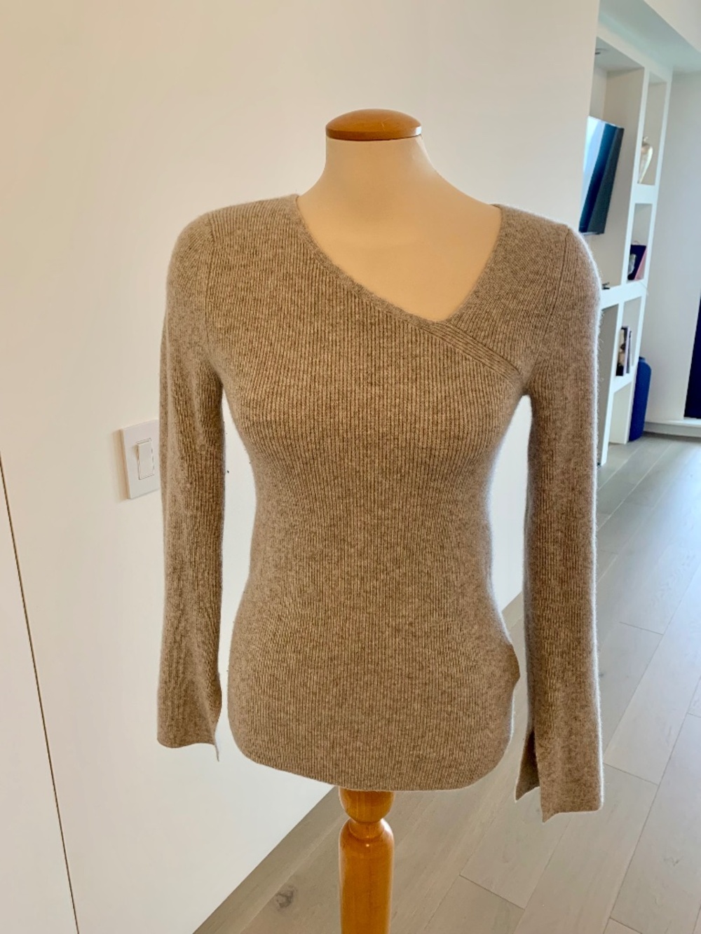 White and Warren cashmere wool sweater